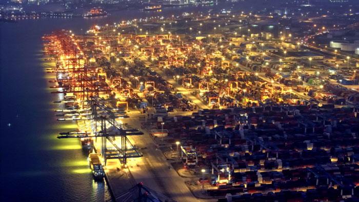 西部陸海新通道班列今年貨運(yùn)量突破120萬標(biāo)箱