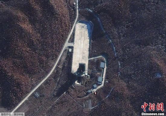  朝鮮宇宙空間技術委員會發(fā)言人說，朝鮮將于本月10日至29日間發(fā)射衛(wèi)星。圖為國外媒體近日公布的俯瞰朝鮮衛(wèi)星發(fā)射場照片。 