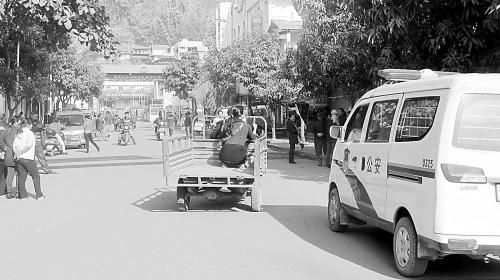 圖片說明：14日，中緬邊界那邦口岸看上去還算平靜。