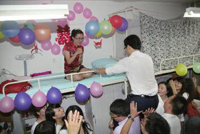 畢業(yè)了，結婚了(圖)