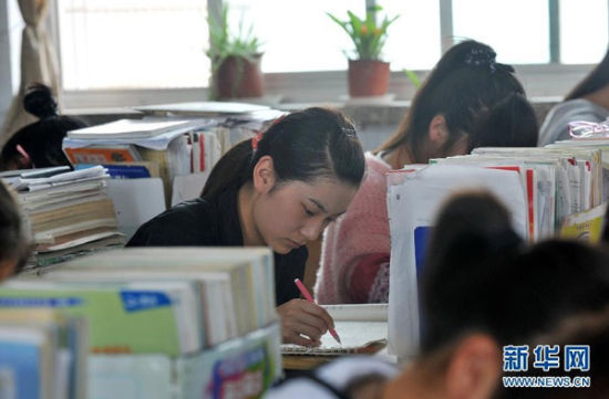 百萬學(xué)子為何放棄高考？棄考人數(shù)年增10萬