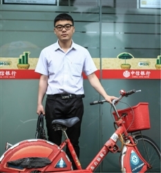 許益建(浙江工商大學(xué)，經(jīng)濟(jì)學(xué)專業(yè))