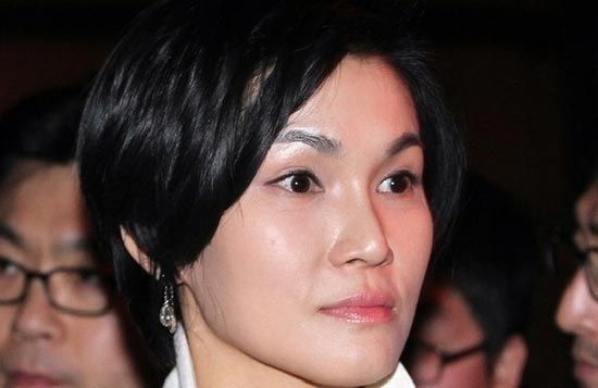 李敘顯(Lee Seo-Hun)，38歲，第一毛織(Cheil Industries)，執(zhí)行副總裁，韓國(guó)