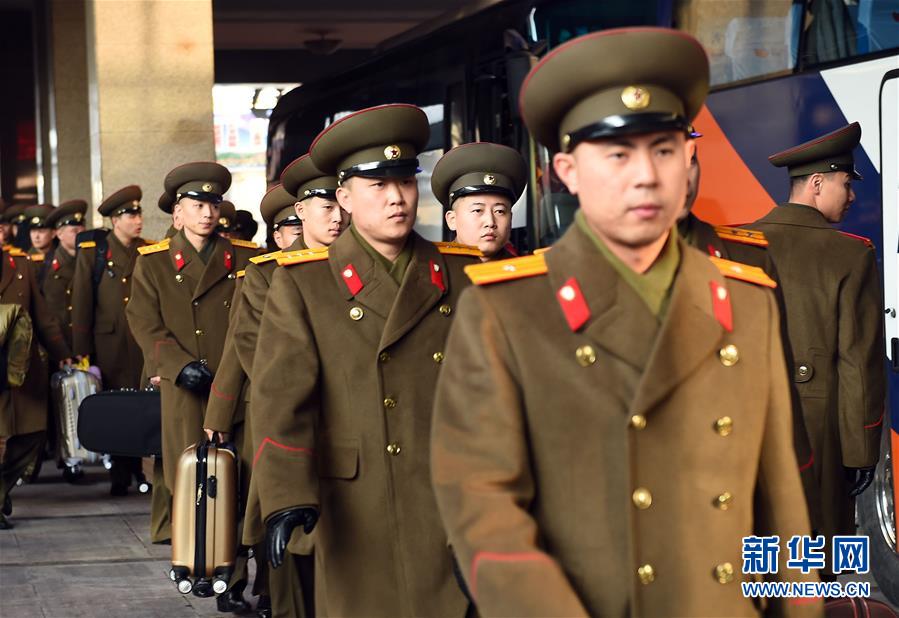 （社會(huì)）（5）朝鮮國(guó)家功勛合唱團(tuán)和牡丹峰樂團(tuán)抵京