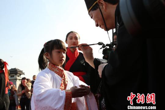 朱砂開智?!堖h(yuǎn) 攝